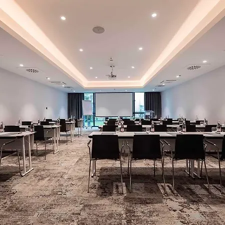 ホテル Barcelo 4*